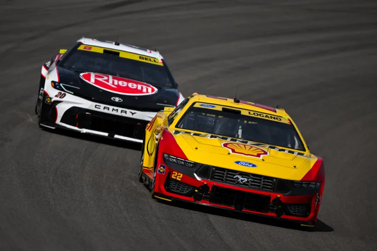 Larson Ends 51-Race Winless Streak, Boosts NASCAR Title Hopes In Hendrick 1-2 Finish At Gateway